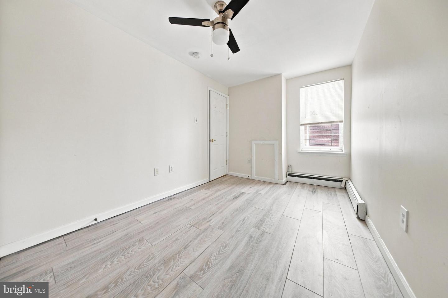 457 E High St Property Photo 11