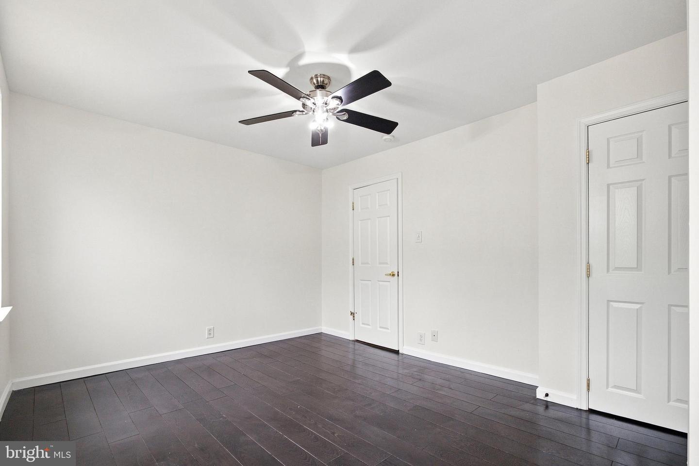 457 E High St Property Photo 21