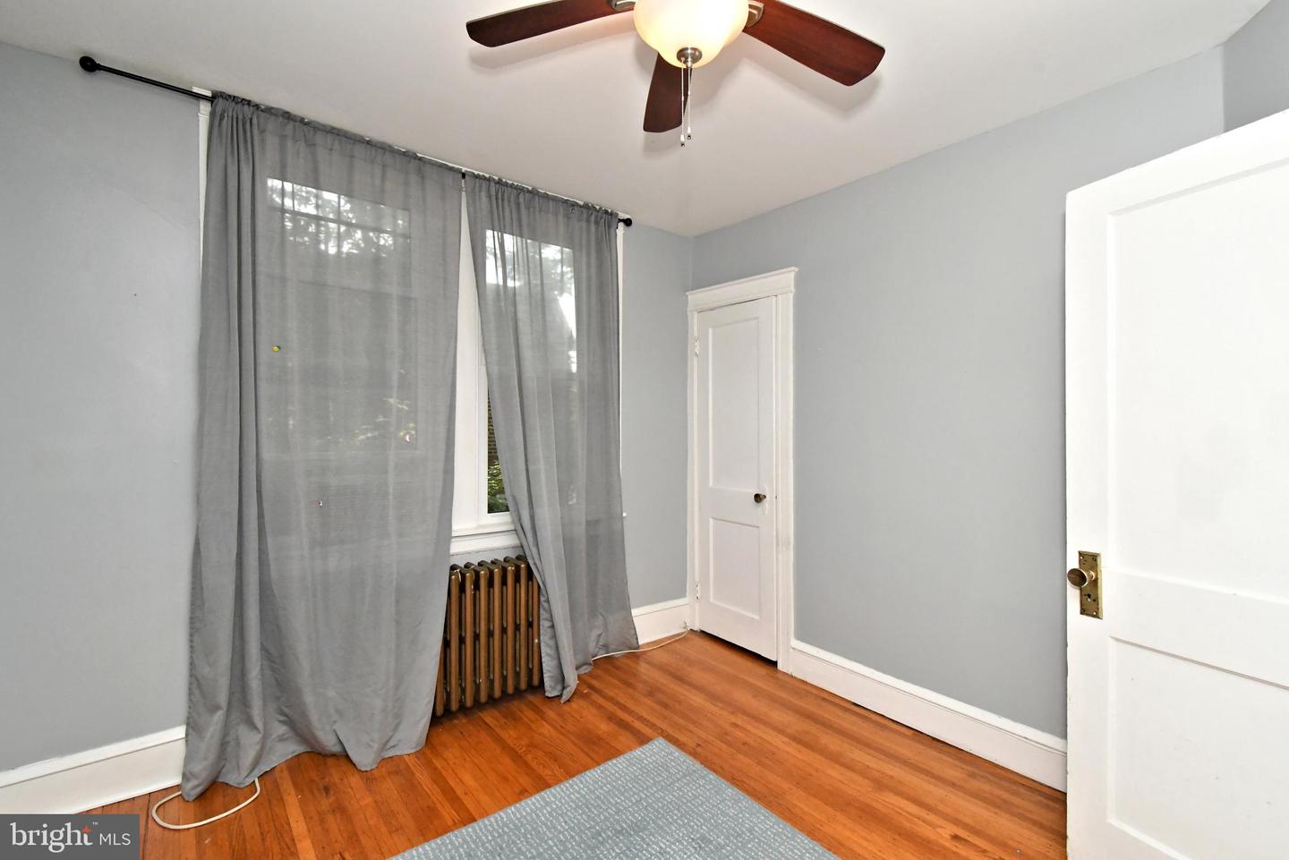 648 Gerhard St Property Photo 23