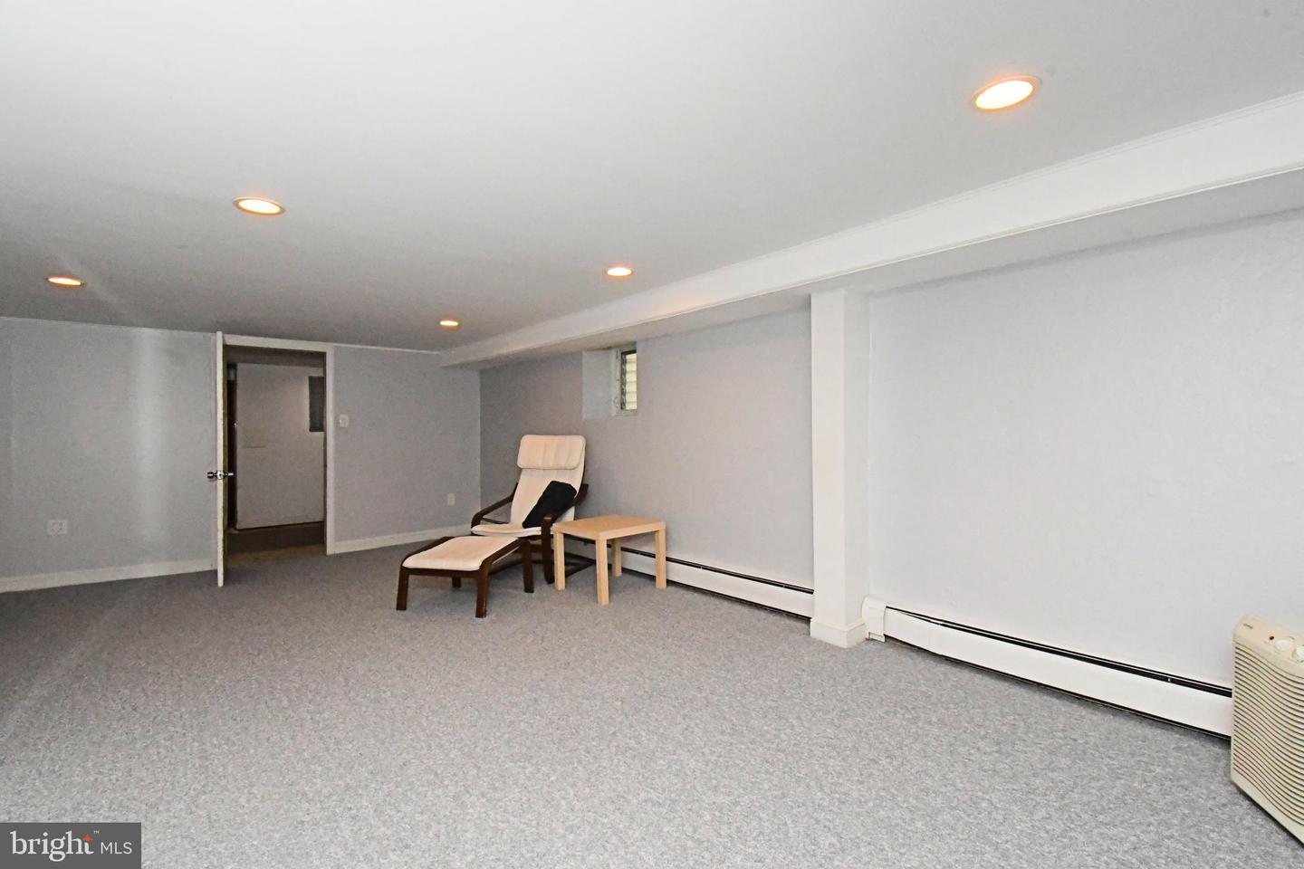 648 Gerhard St Property Photo 30