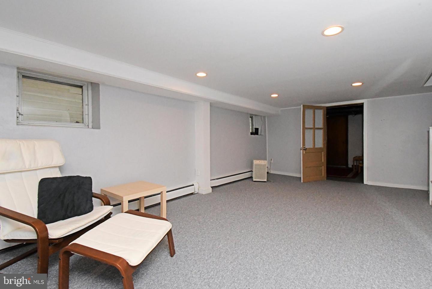 648 Gerhard St Property Photo 31