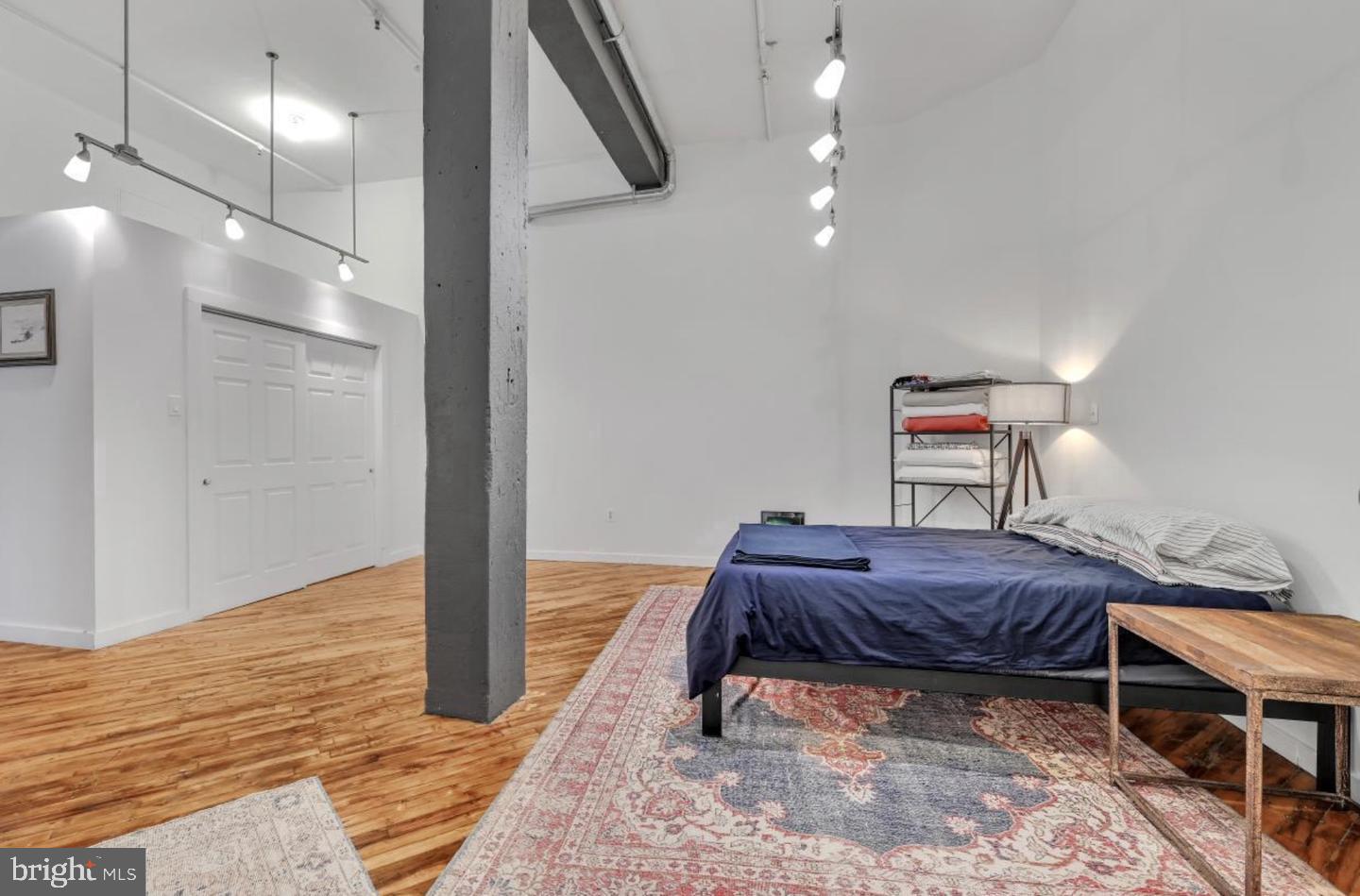 428 N 13th St #3b Property Photo 17