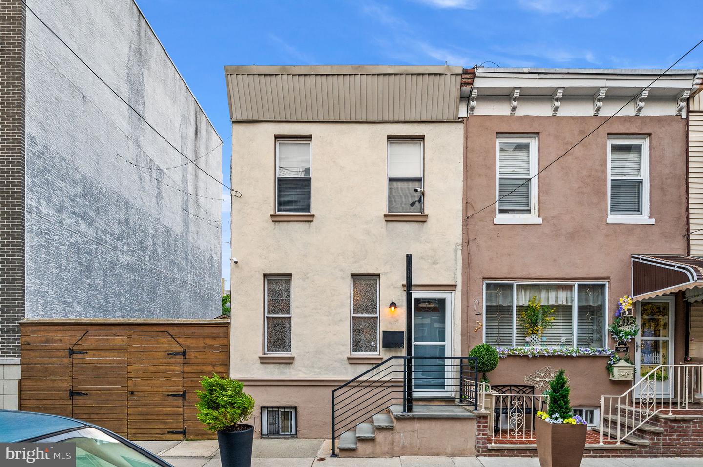 1520 - 22 S DORRANCE ST Property Photo 1