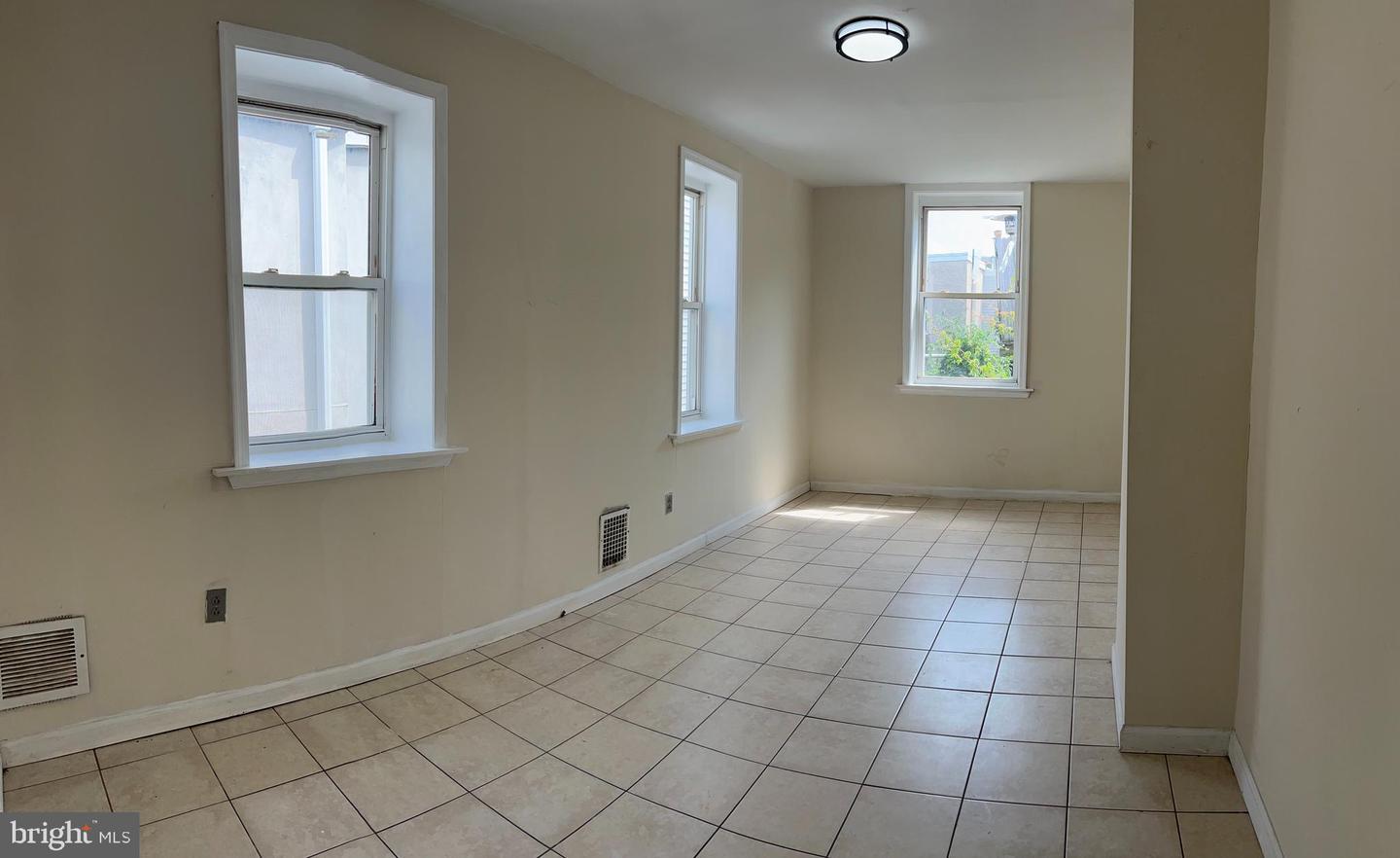708 W Ritner St Property Photo 6