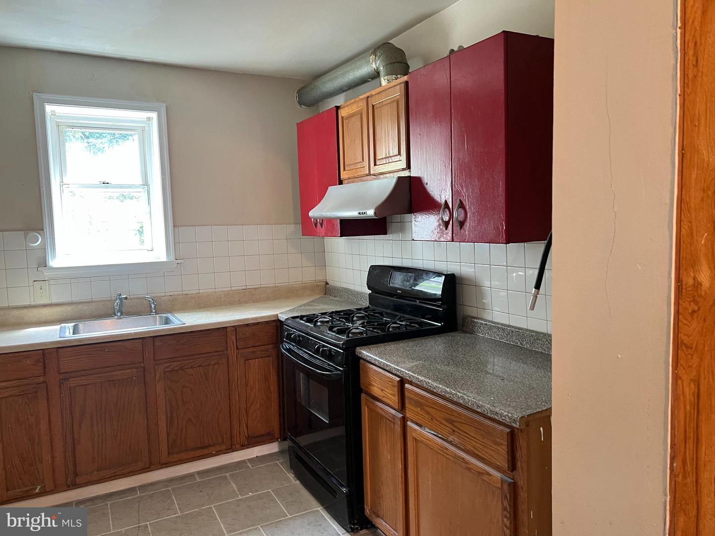 708 W Ritner St Property Photo 9
