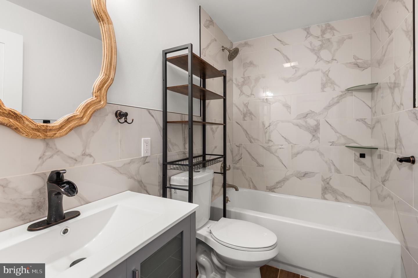 1629 Annin St Property Photo 12