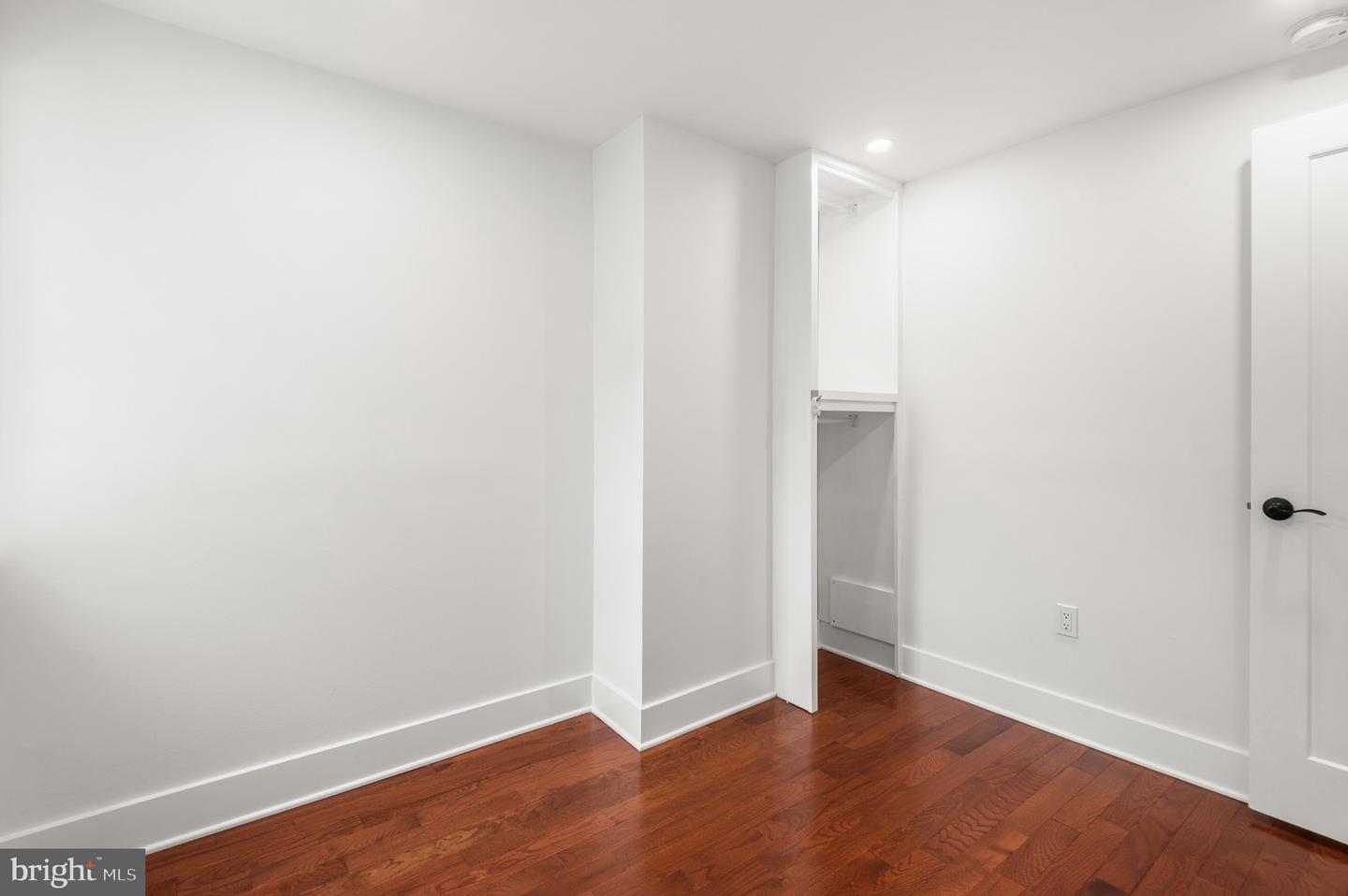 1629 Annin St Property Photo 16