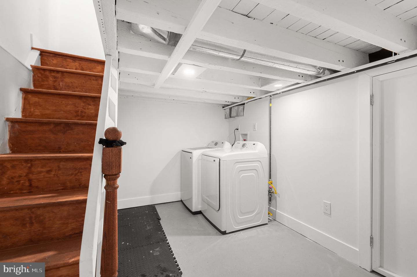 1629 Annin St Property Photo 18