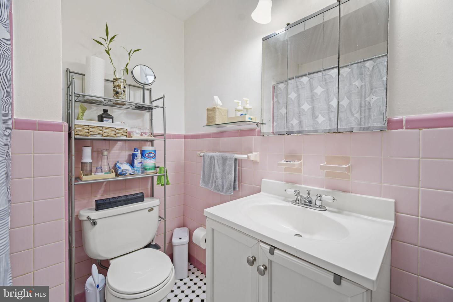 6834 Walker St Property Photo 13