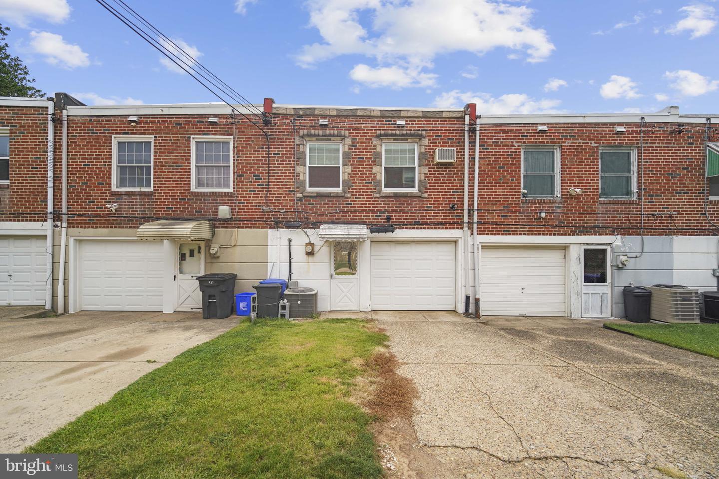 6834 Walker St Property Photo 18