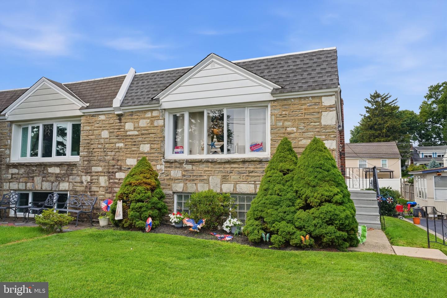 2012 Tomlinson Property Photo 3
