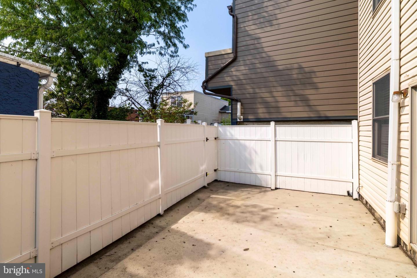 269 Grape St Property Photo 36