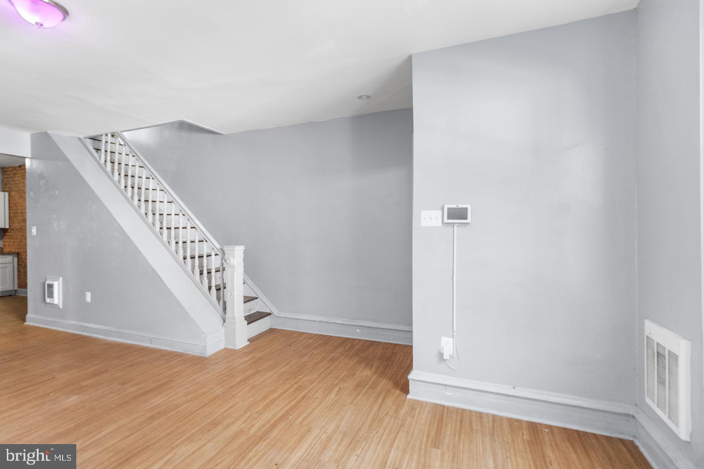 1624 Edgley St Property Photo 3