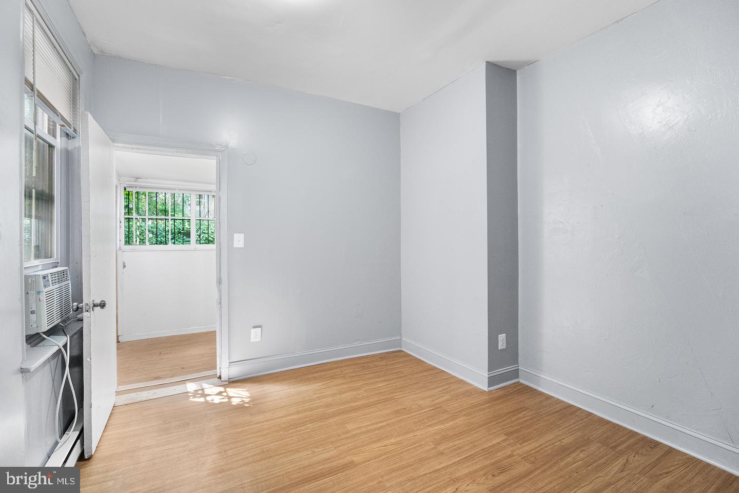 1624 Edgley St Property Photo 10