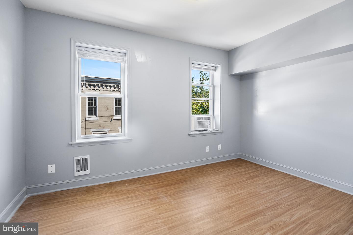 1624 Edgley St Property Photo 13