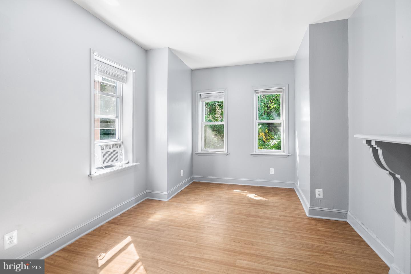 1624 Edgley St Property Photo 20