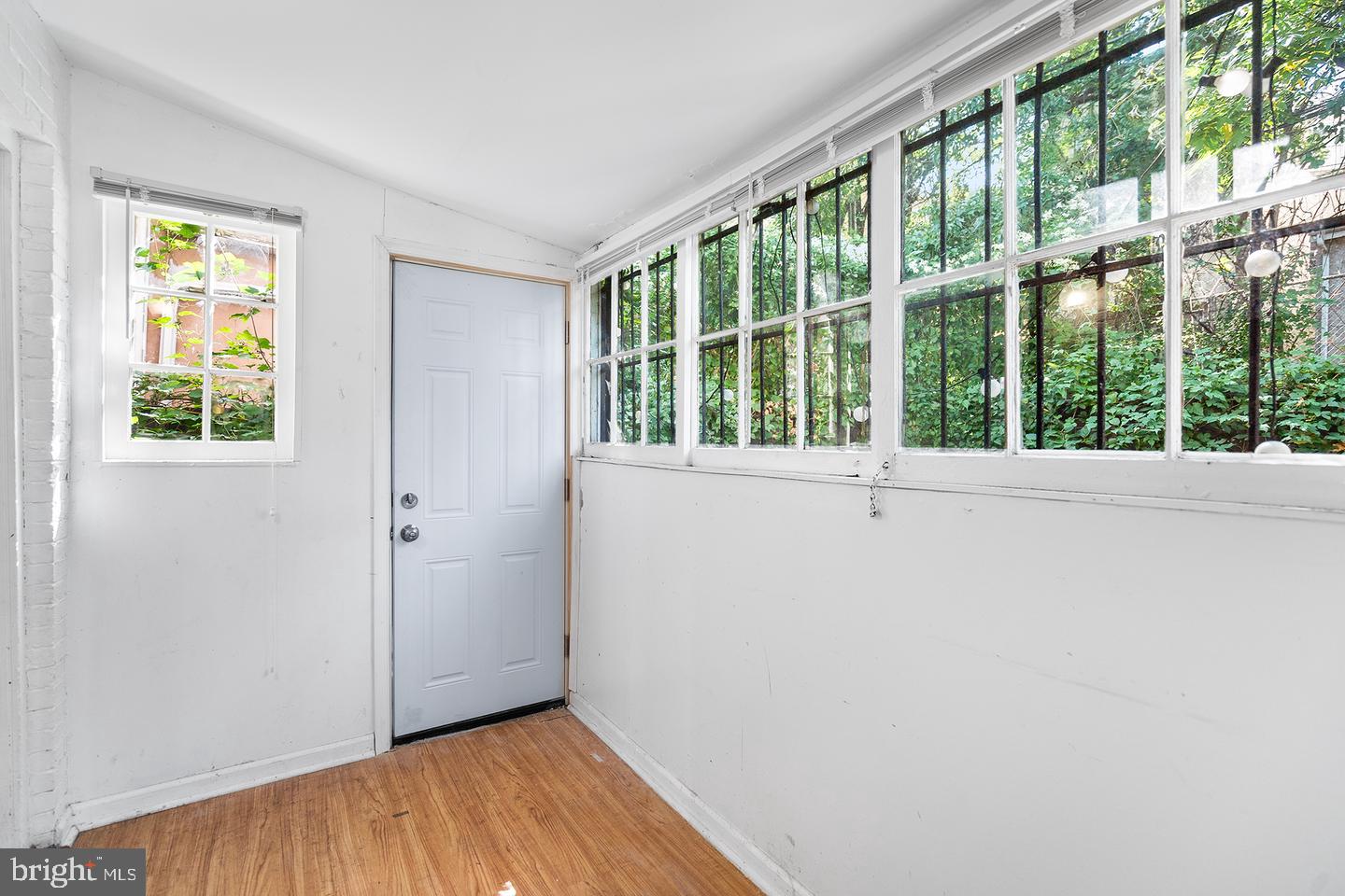 1624 Edgley St Property Photo 23