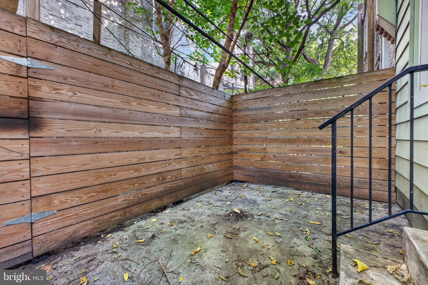 2531 N Dover St Property Photo 18