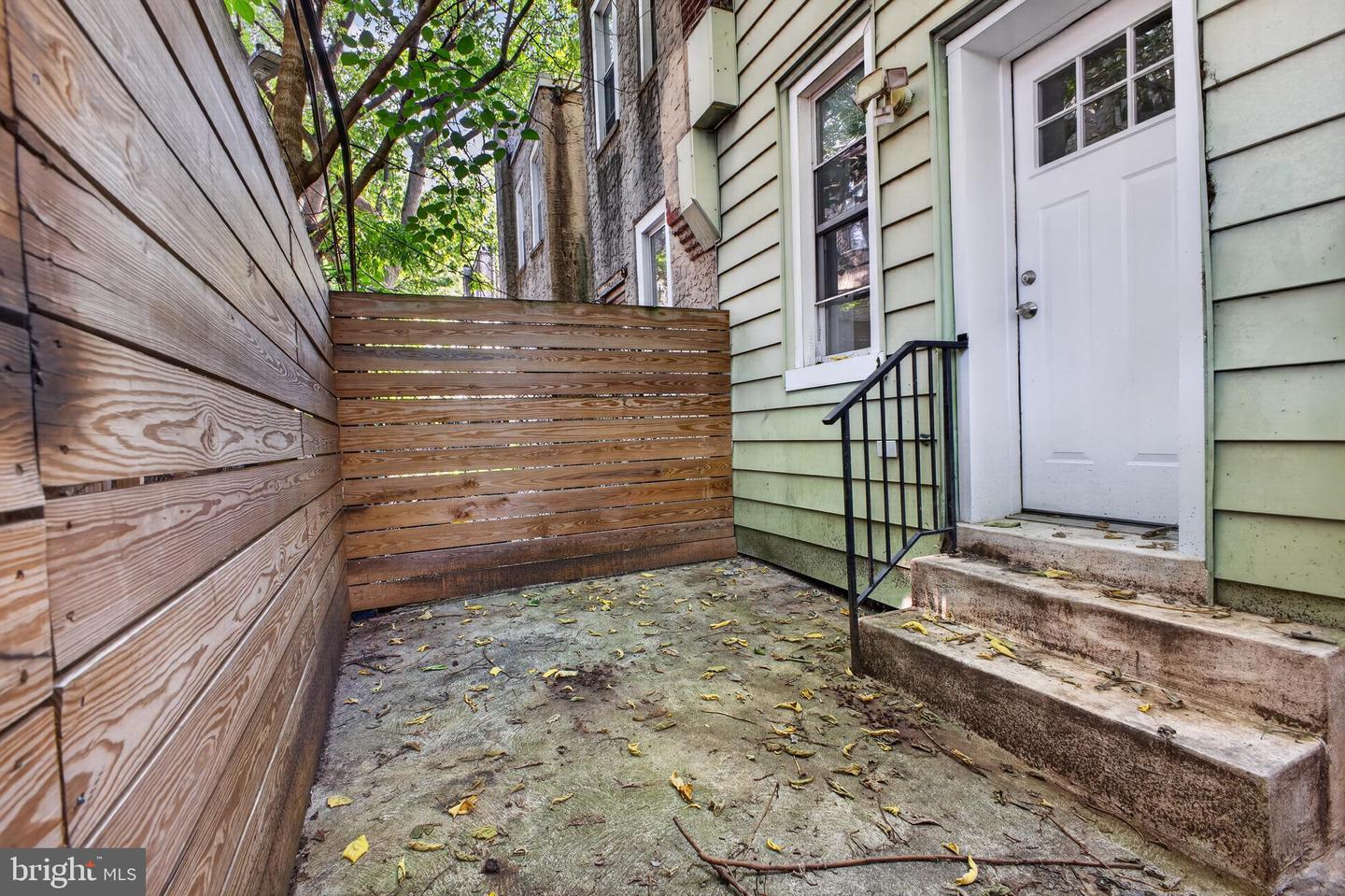 2531 N Dover St Property Photo 19