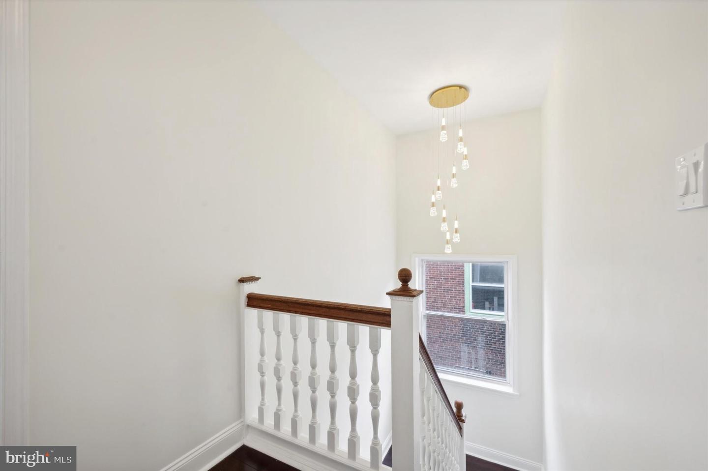4911 Warrington Ave Property Photo 50