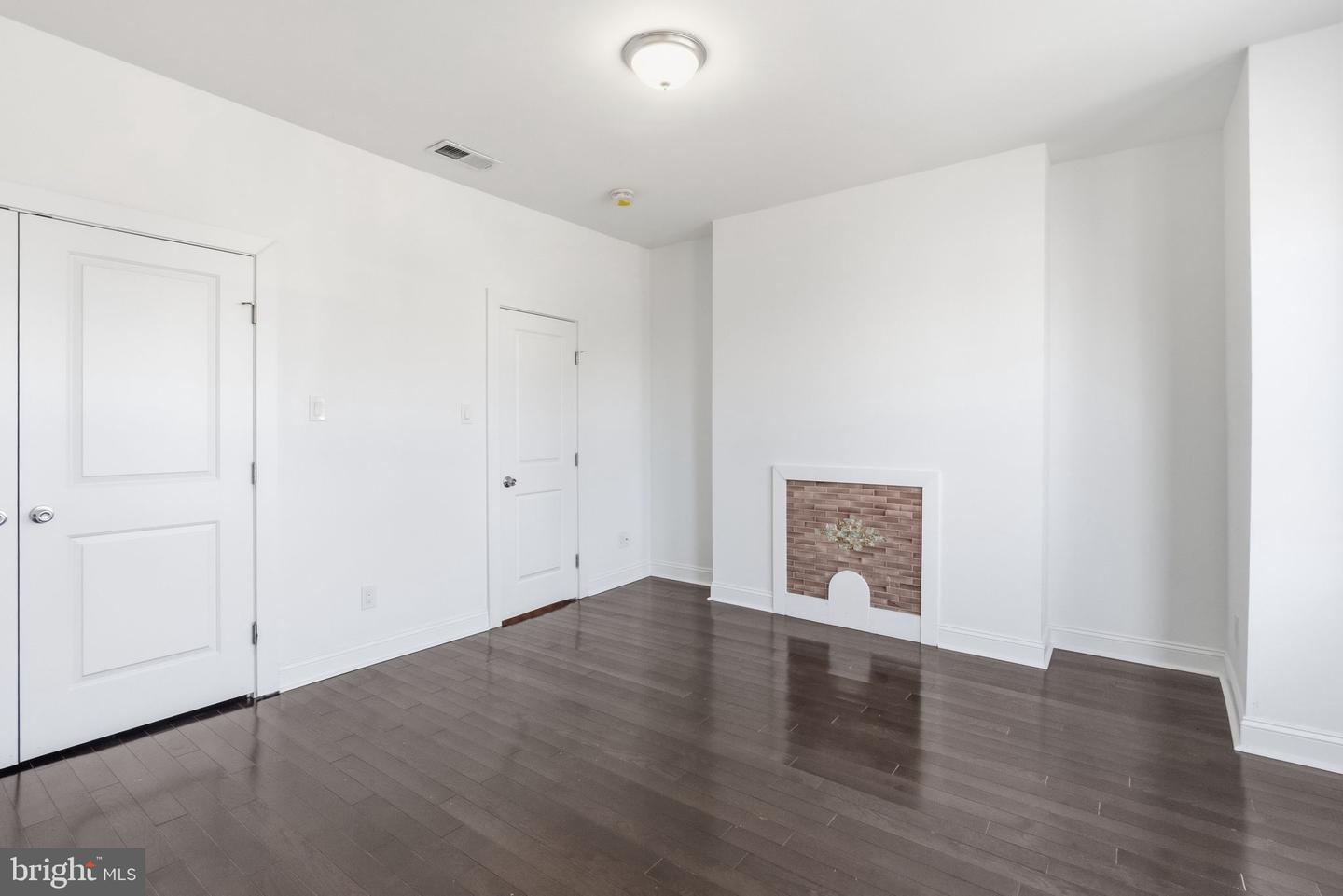 1348 S 52nd St Property Photo 18