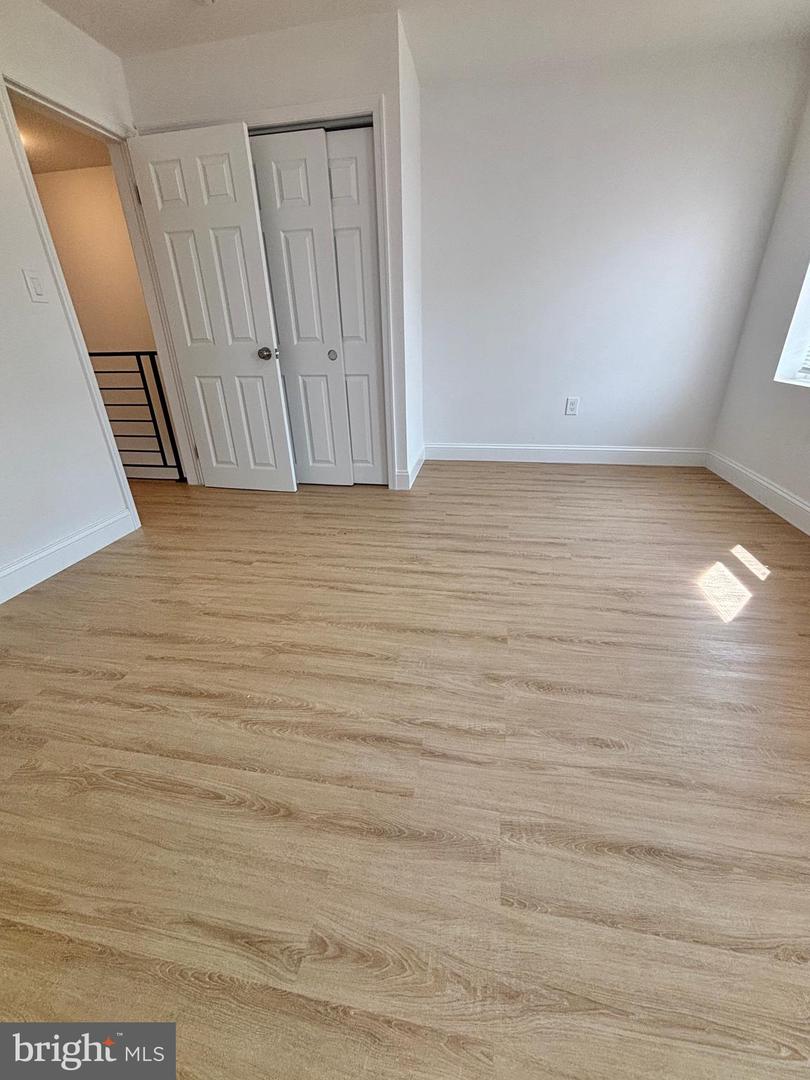 4616 Melrose St Property Photo 14