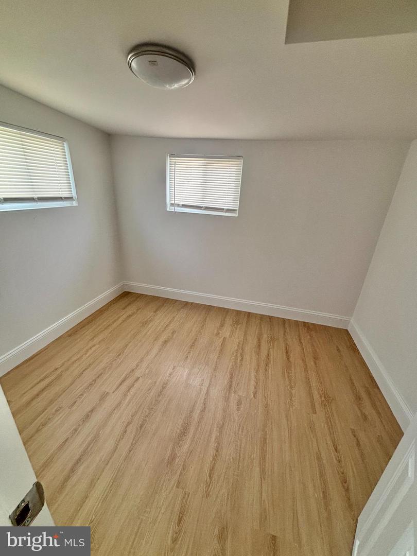 4616 Melrose St Property Photo 21