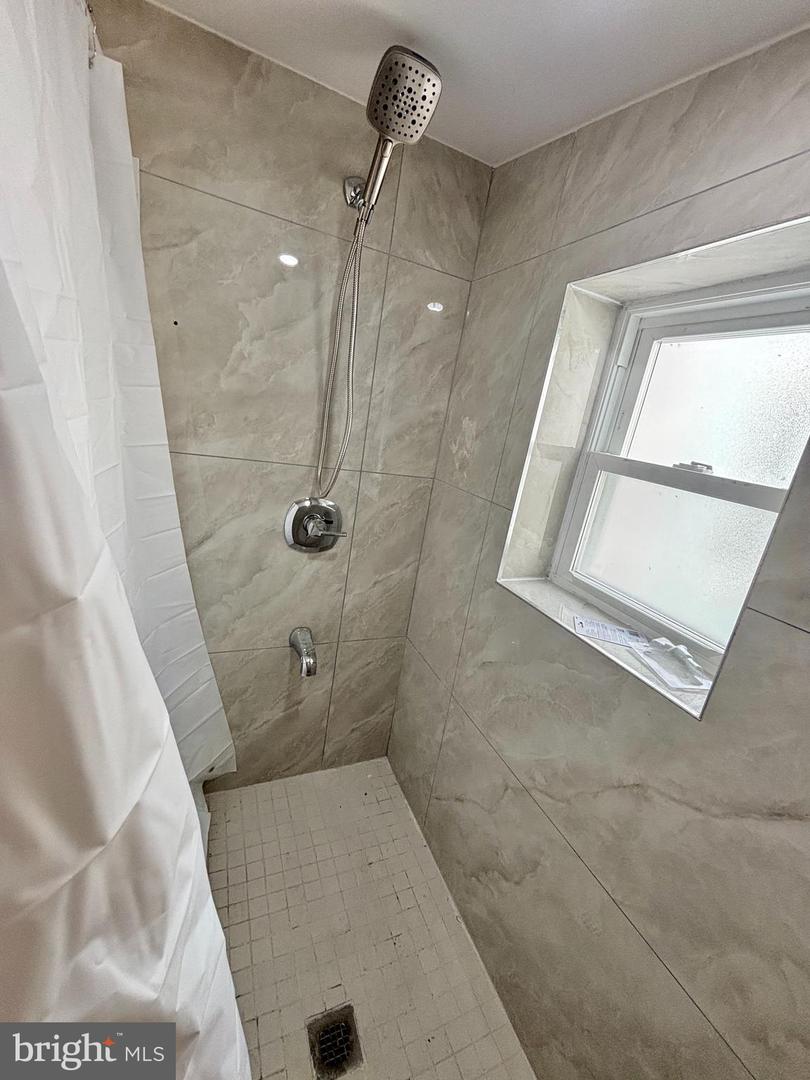 4616 Melrose St Property Photo 25
