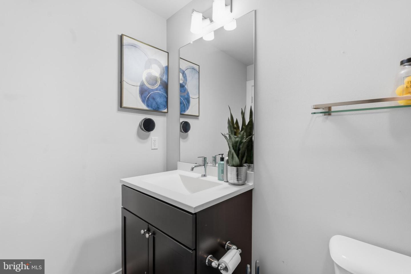 1608 Ridge Ave #304 Property Photo 14