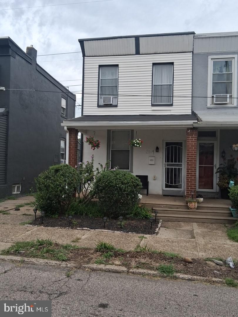 2119 Ruffner St Property Photo 1
