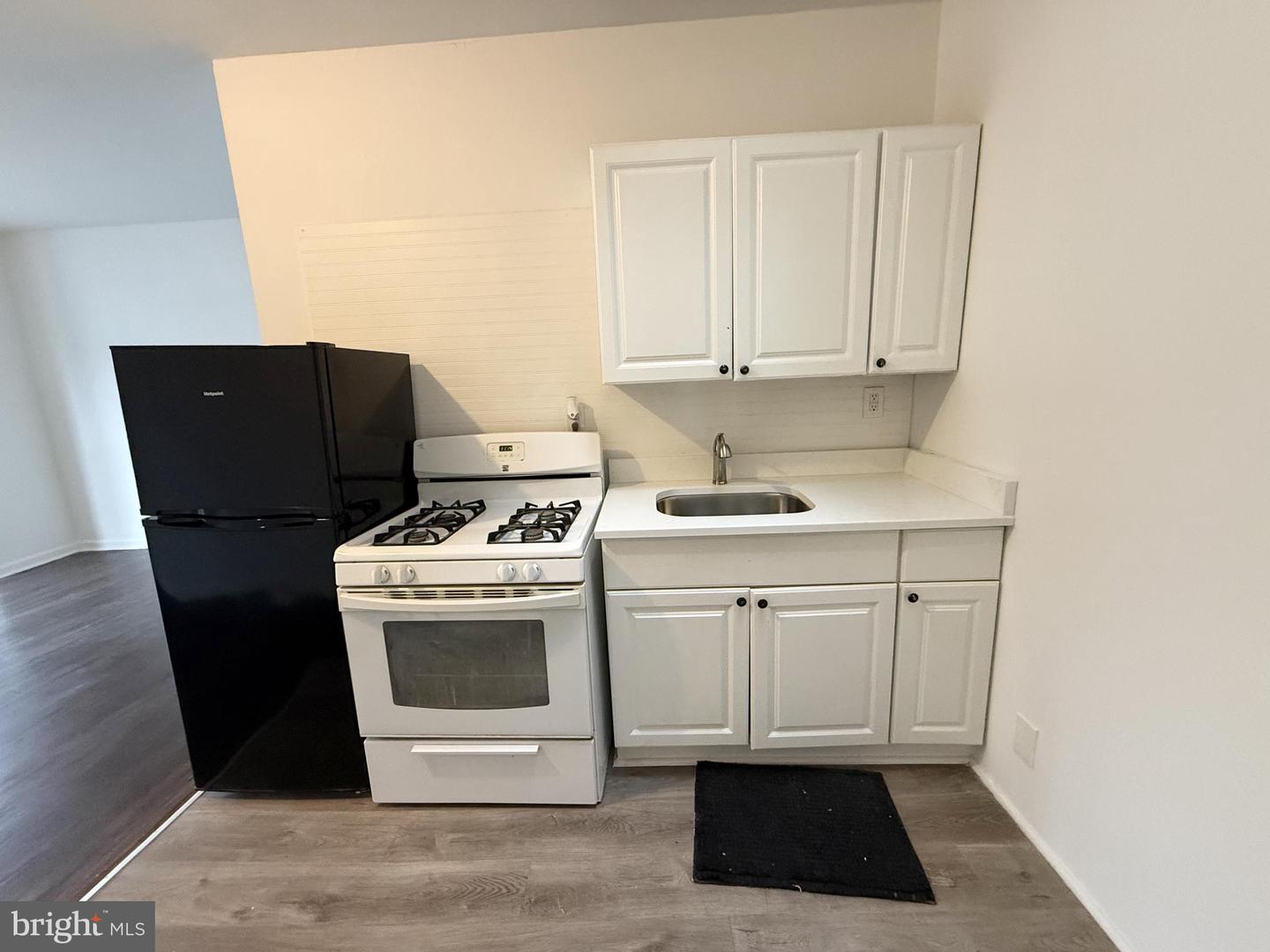 6031 Market St #2a Property Photo 6