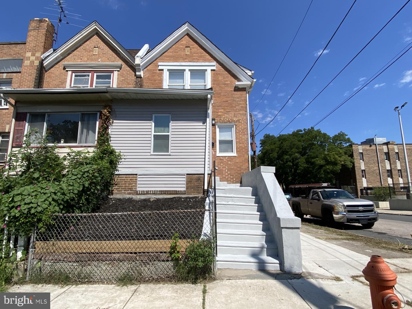 6001 Angora Ter Property Photo 2