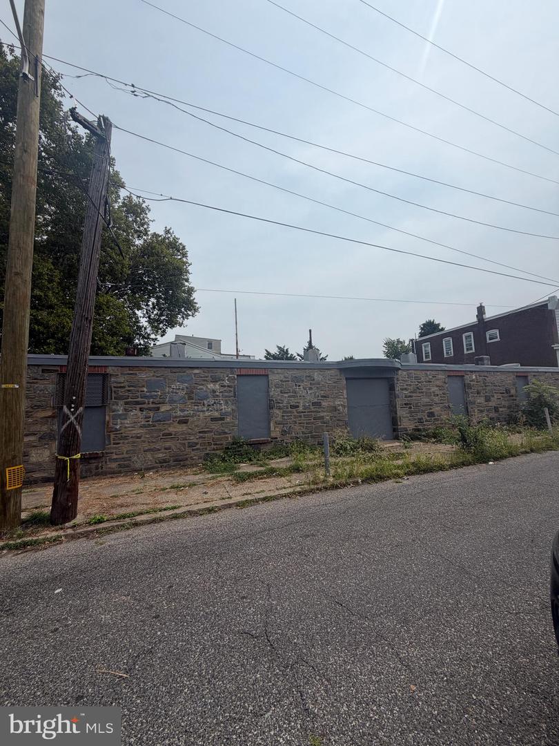 408-10 W Chew Ave Property Photo 6