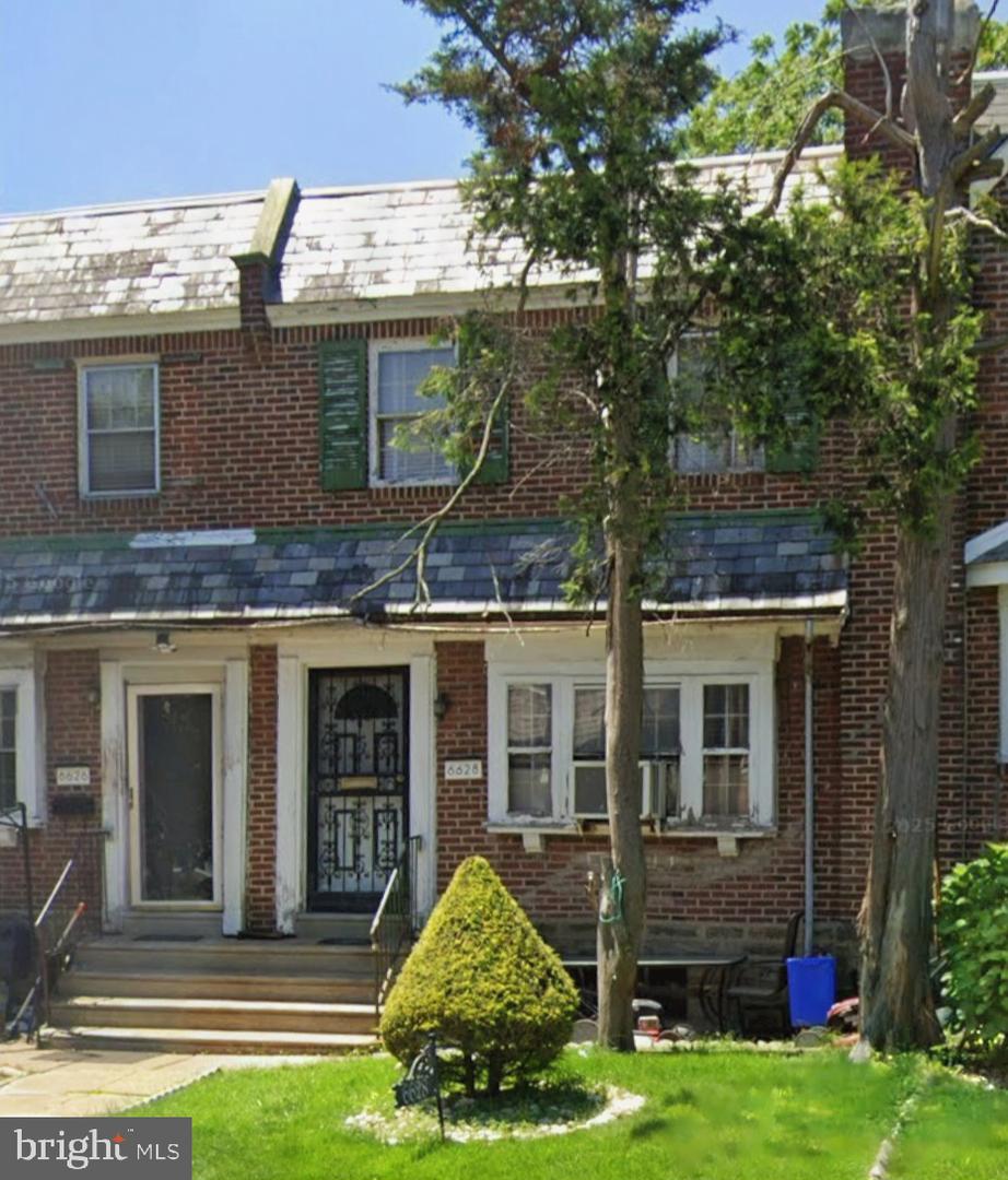 6628 Hollis St Property Photo 1