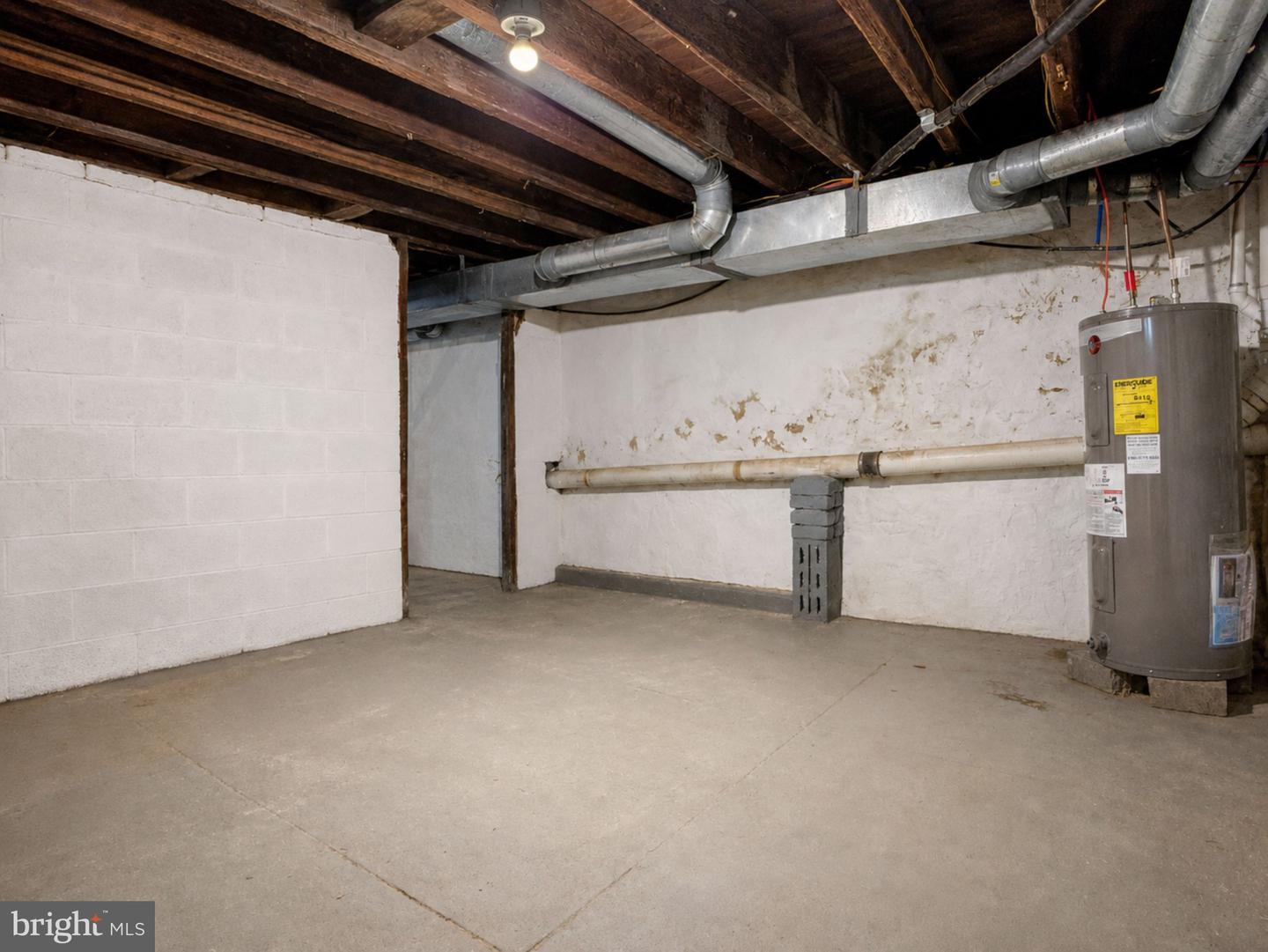 29 E Meehan Ave Property Photo 27