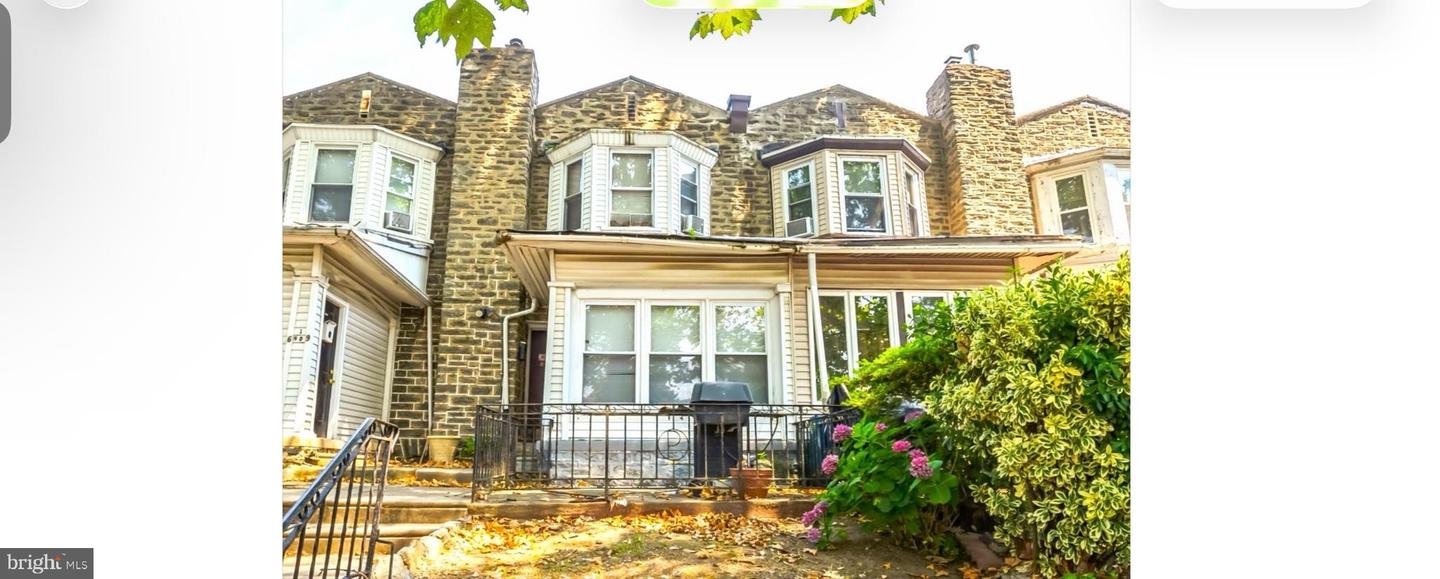 6907 N Broad St Property Photo 1