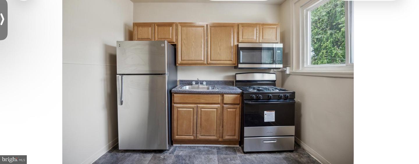 6907 N Broad St Property Photo 10