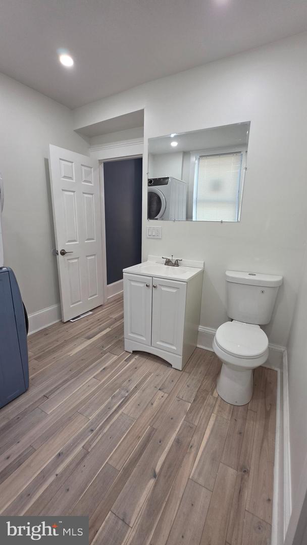 2205 N Orkney St Property Photo 5