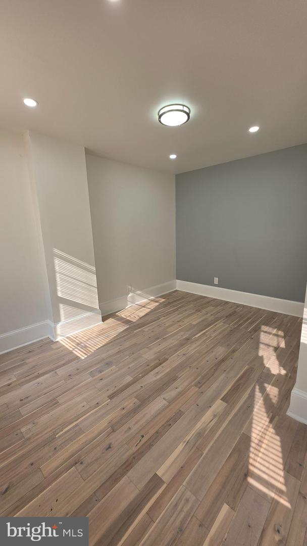 2205 N Orkney St Property Photo 8