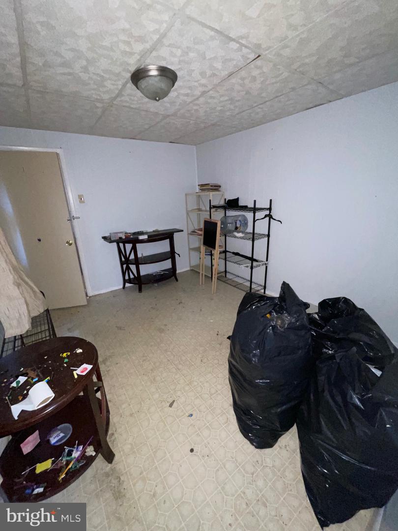 836 Christian St Property Photo 15