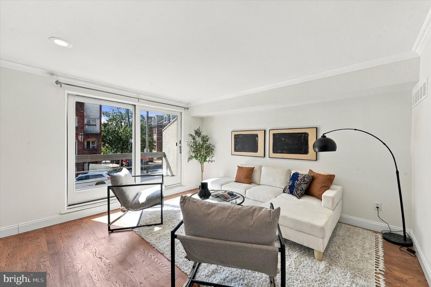 1 Queen St #2 Property Photo 19