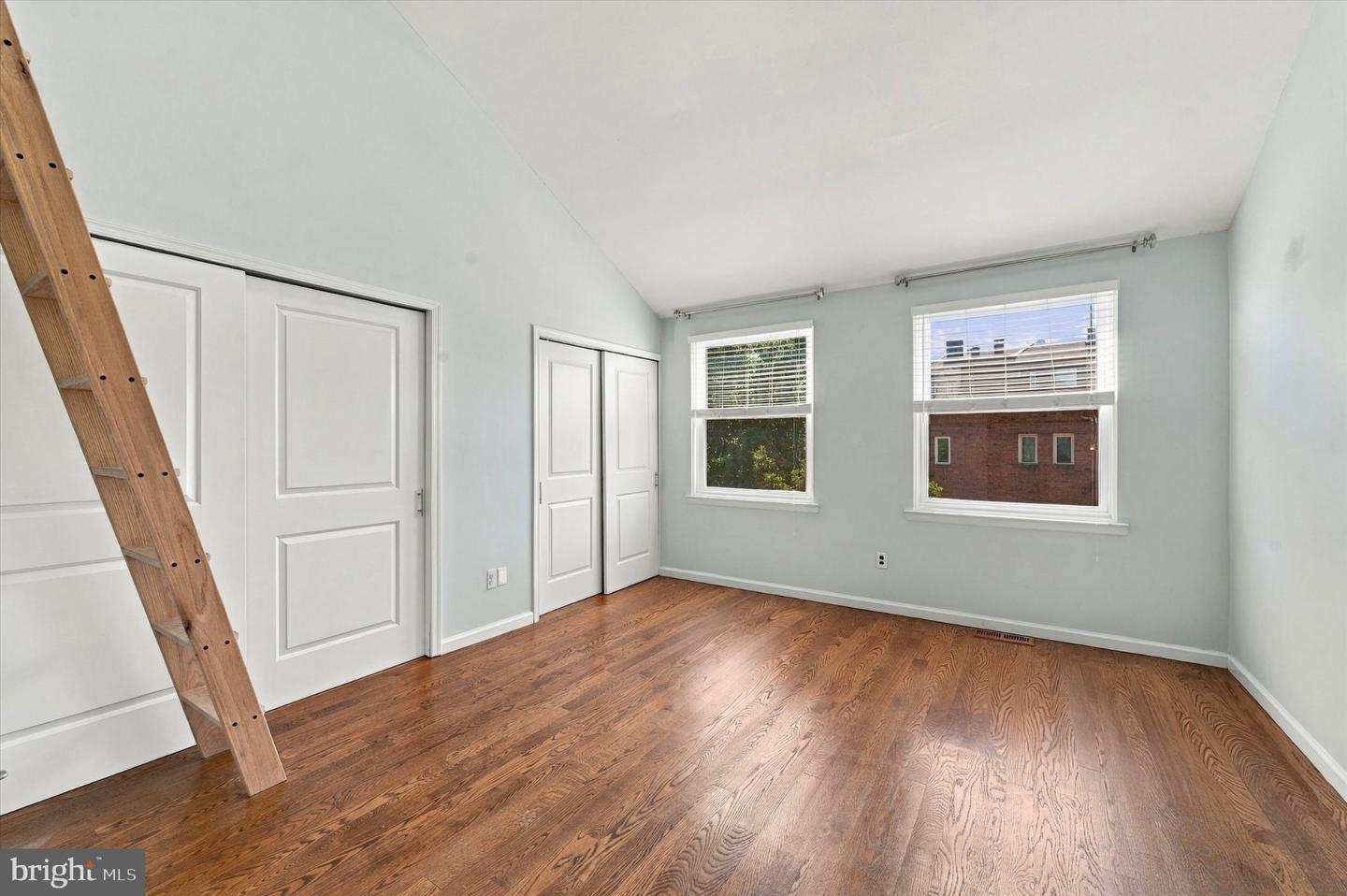 1 Queen St #2 Property Photo 27
