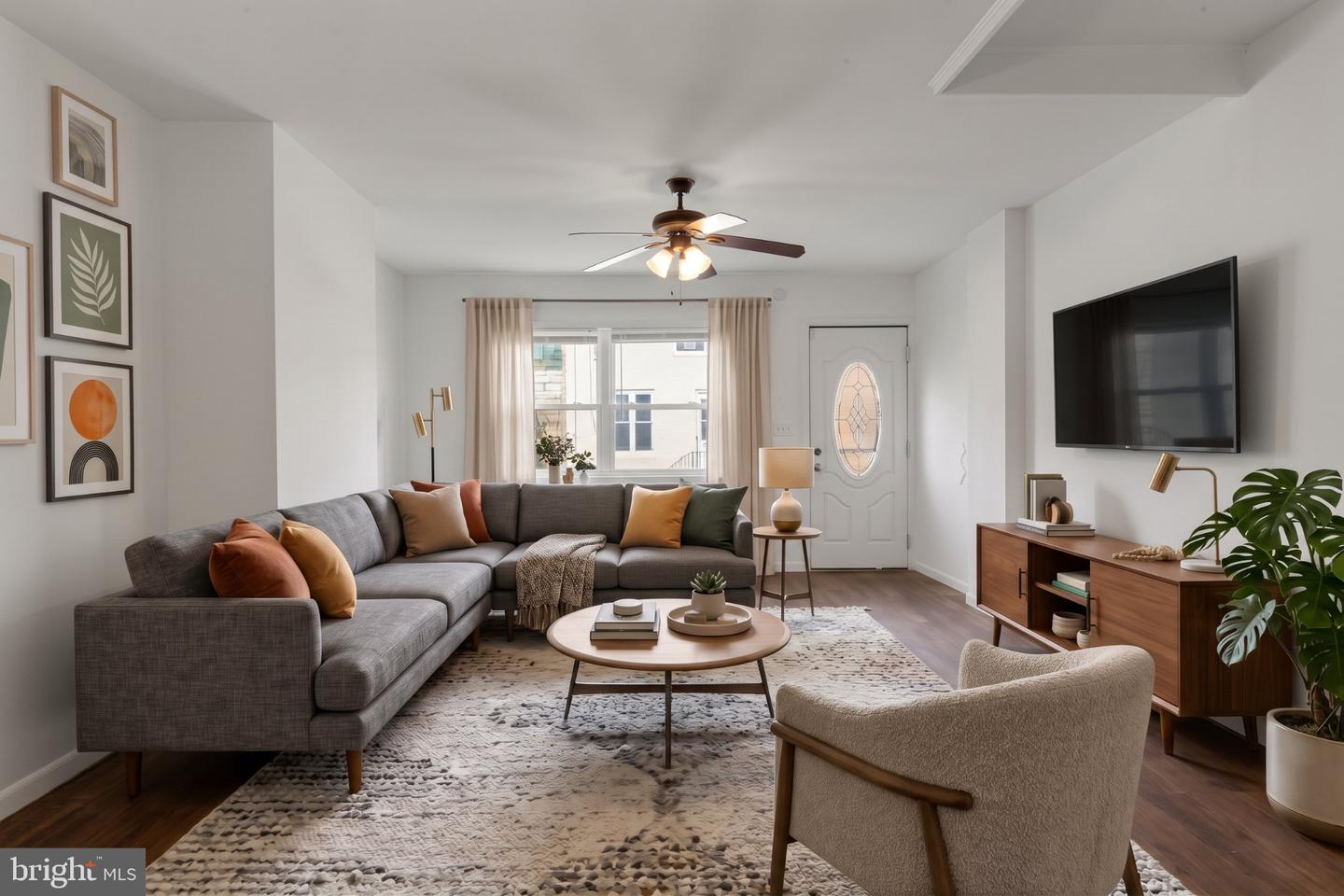 1503 S DOVER ST Property Photo 1