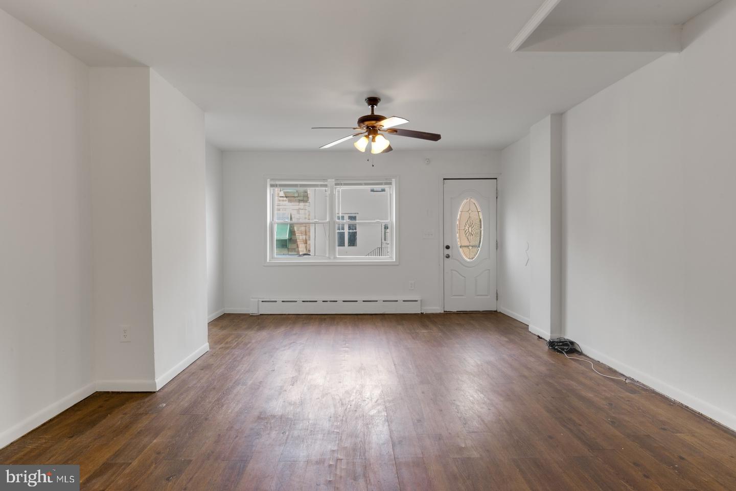 1503 S Dover St Property Photo 3