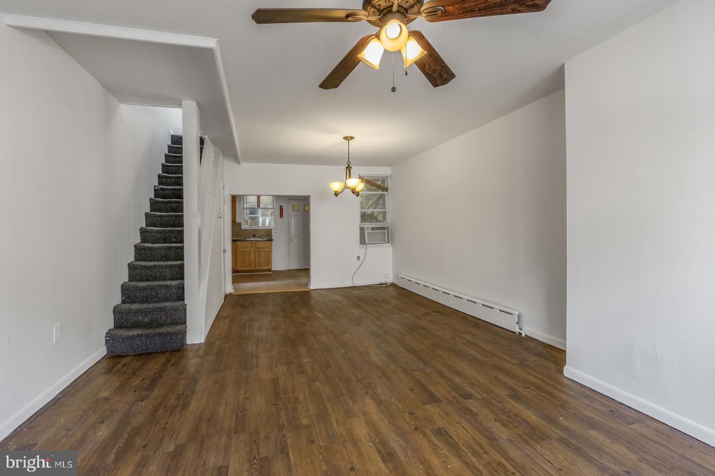 1503 S Dover St Property Photo 5