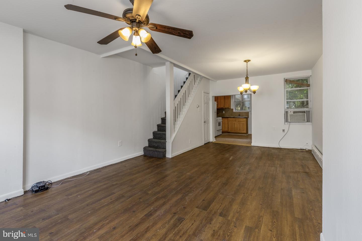 1503 S Dover St Property Photo 7