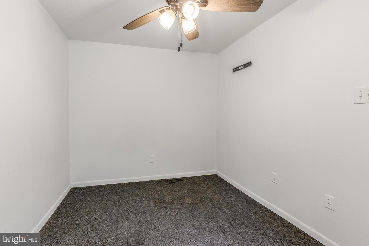 1503 S Dover St Property Photo 18