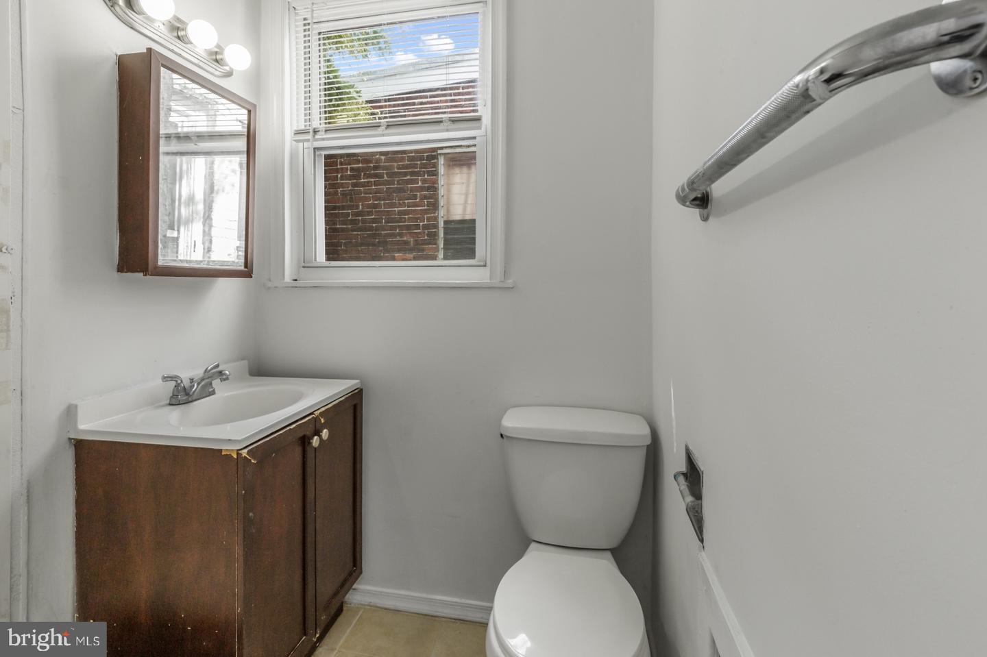 1503 S Dover St Property Photo 20