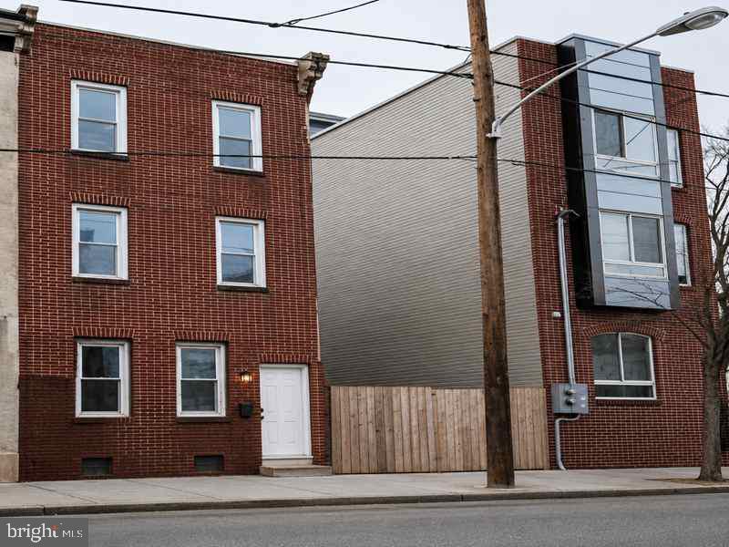 2204 N 7th St Property Photo 2