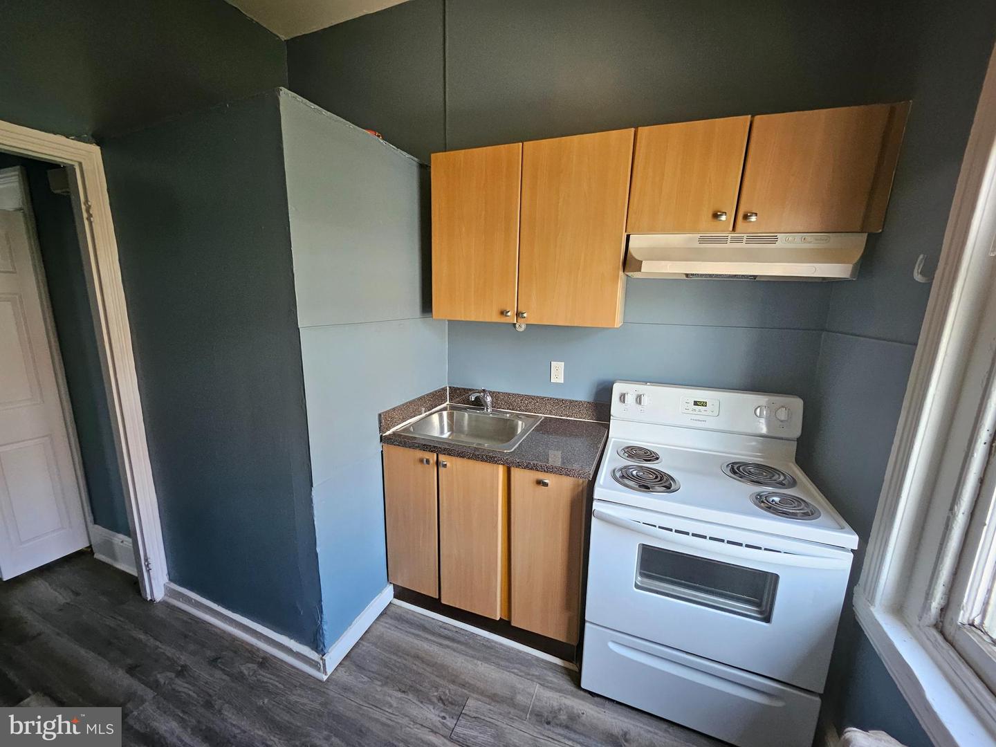 4924 Parrish St #3a Property Photo 2